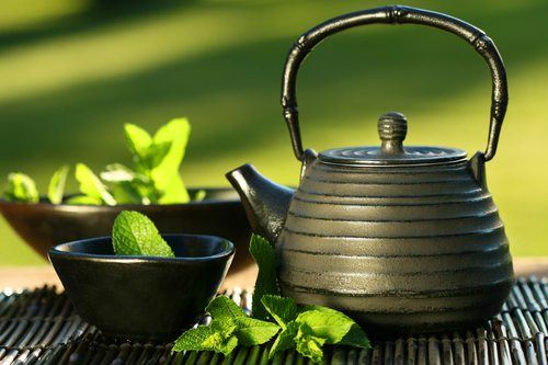 Bylinné osvěžující čaje - získejte sílu z bylinek