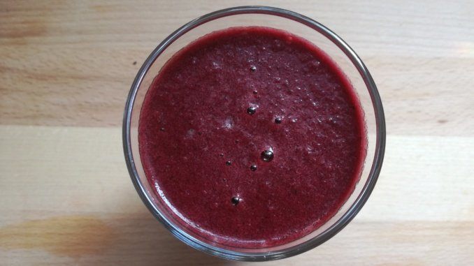 Smoothie s medvědím česnekem