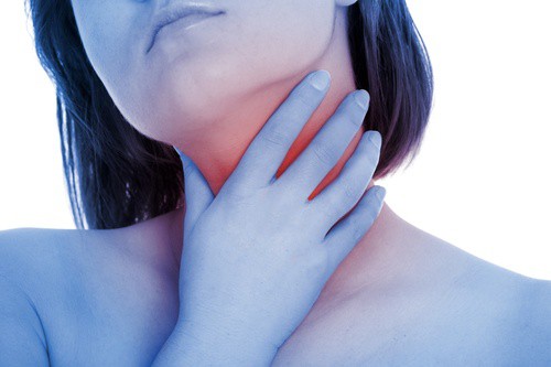 Jak se zbavit bolesti v krku?