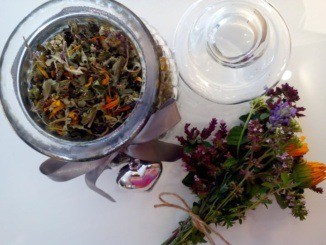 Čaj z řebříčku (recept) - připravte si doma tento čaj pro celkovou pohodu každé ženy