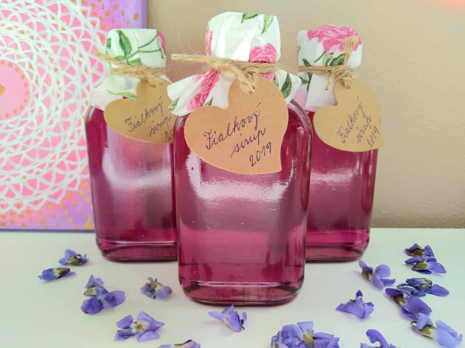 Fialkový sirup (foto recept) - skvělý nejen na tišení kašle