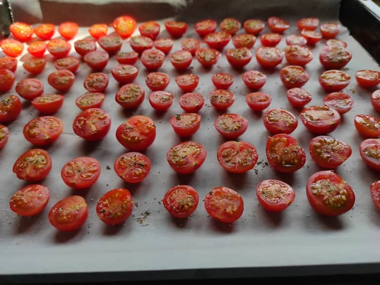 Sušená rajčata v troubě (recept): v lednici vám vydrží až jeden rok