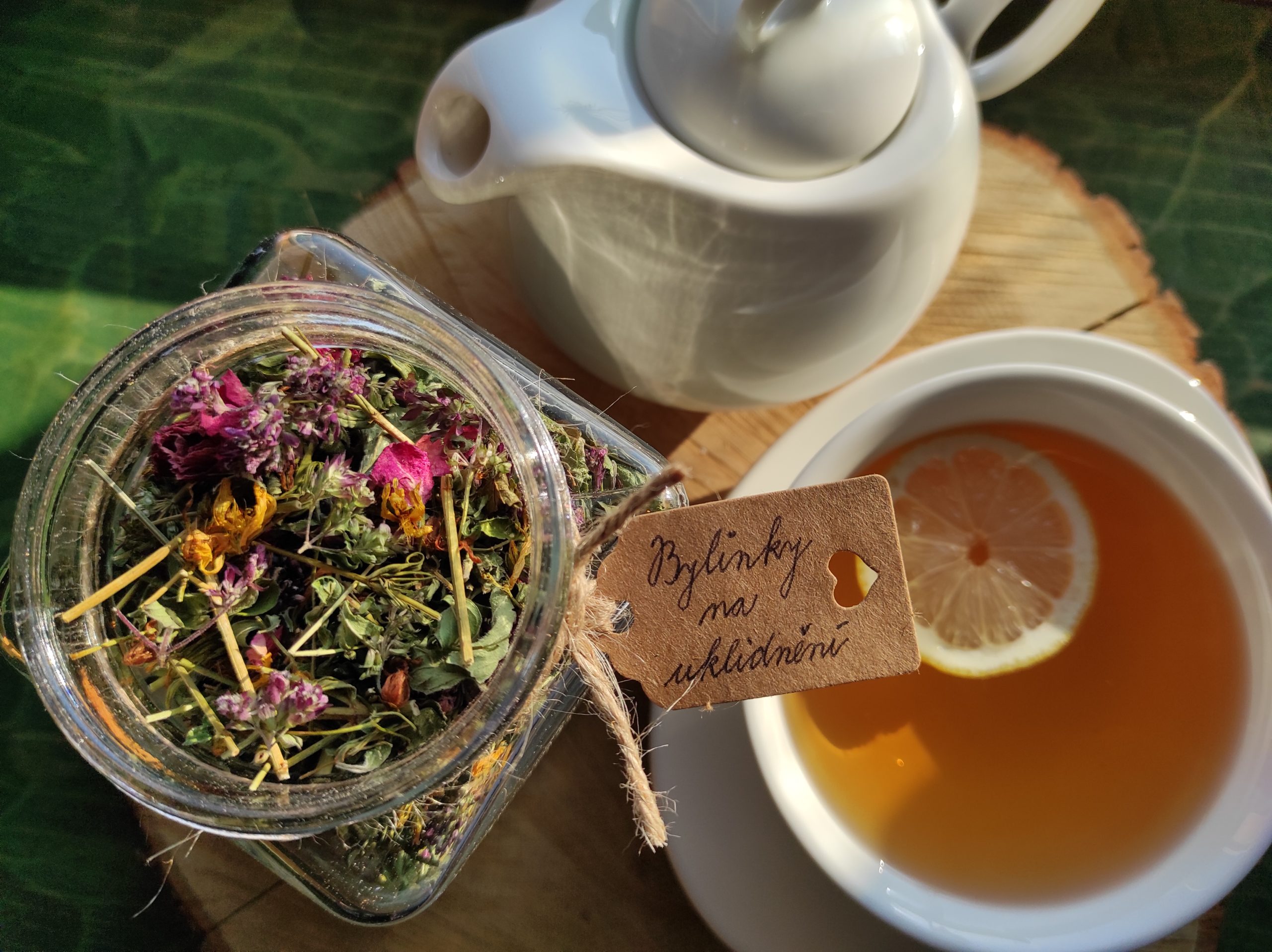 Uklidňující bylinkový čaj (recept): pomáhá s celkovým zklidněním organismu