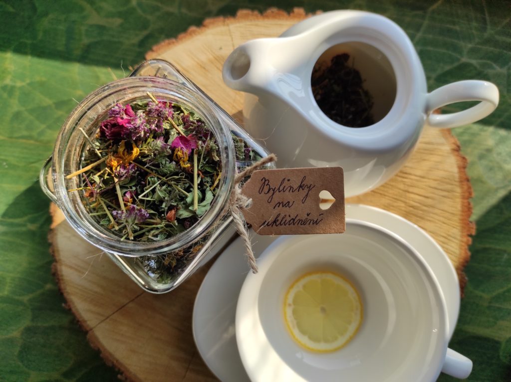 Uklidňující bylinkový čaj (recept): pomáhá s celkovým zklidněním organismu